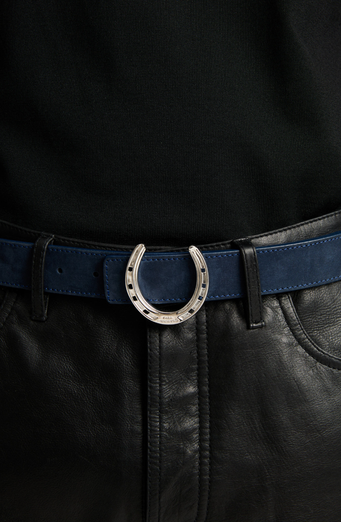 Horseshoe ArtBuckle Pequeño Plata de Ley Rodiada